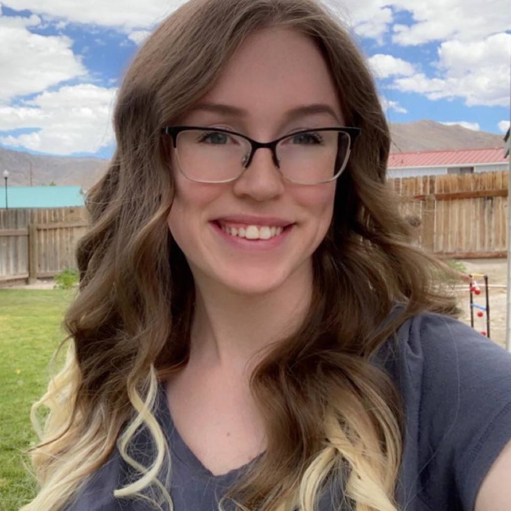 Meet your Posher, Nickole